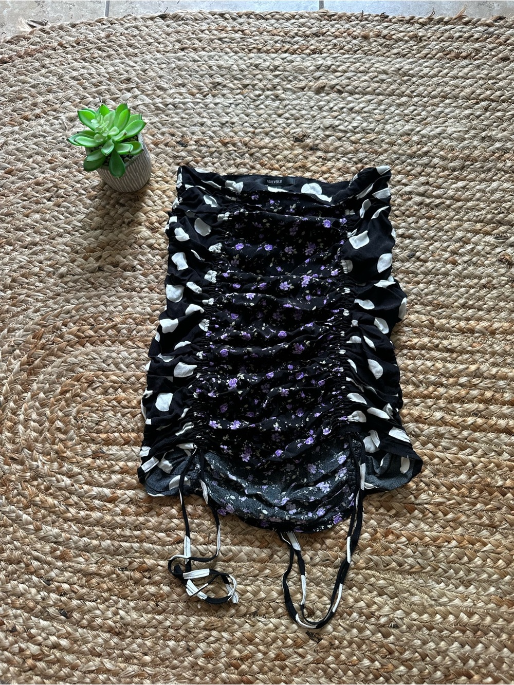 SPLIT PATTERNED RUCHED MINI SKIRT